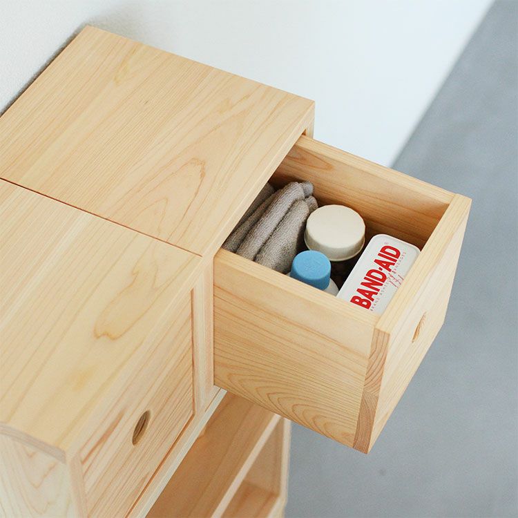 絆創膏など救急セットの収納にも<br>waku-s / waku-s 1/2 / waku-subaco