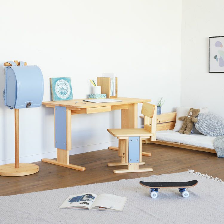 子ども部屋のベッドデビューにも<br>nvovoデスク B100 / キッズチェア B<br>ベッドTL フロア SS / カカシ