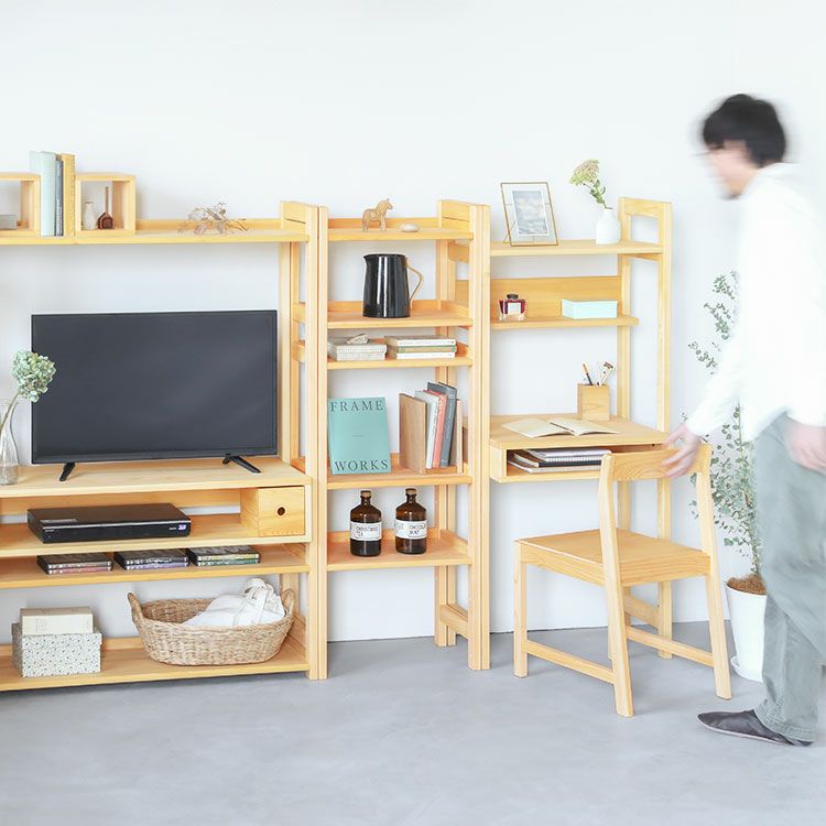 ラックシリーズと合わせた統一感のある空間<br>デスクラック 60 / Fチェア / オープンラック 50<br>オープンラック 100 / ボックスシェルフ 100<br>waku-s 1/4 / waku-subaco<br>コの字ブックエンド（さくら）