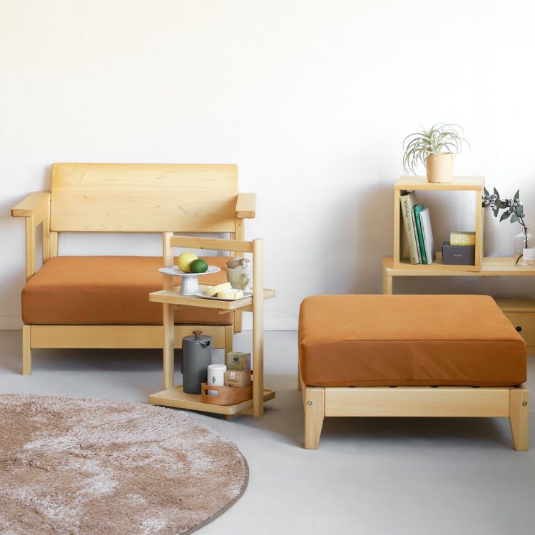 来客時のスツールとして<br>洗えるゆったりオットマン S1.4（ブラウン） /<br>サイドテーブル F / waku W /<br>waku / waku-subaco